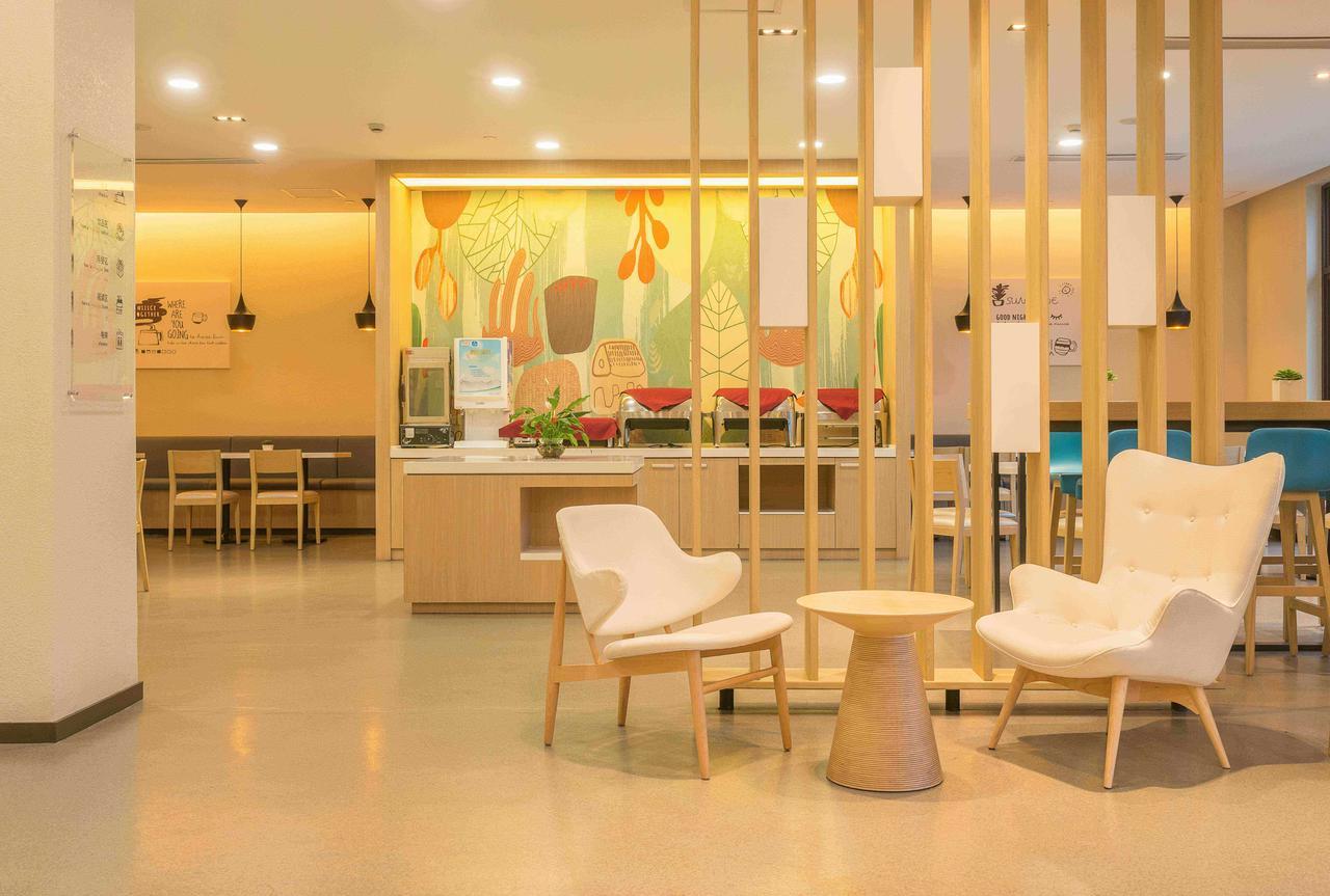 Hanting New Hongqiao Hotel 2*